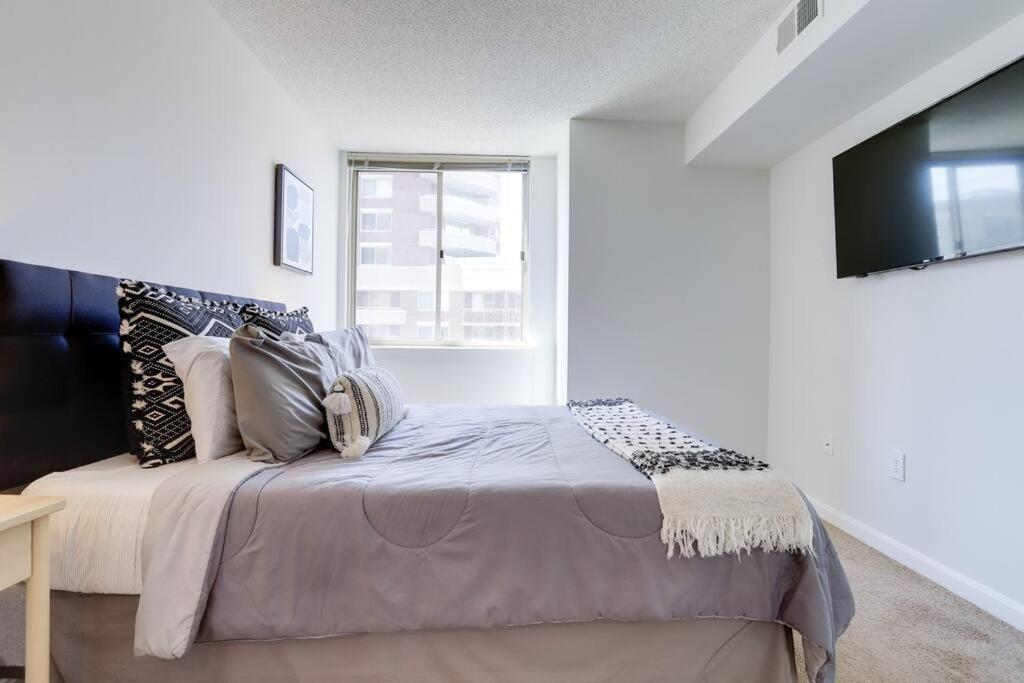 Gorgeous 1 Bedroom Condo At Ballston Place With Gym 阿林顿 外观 照片