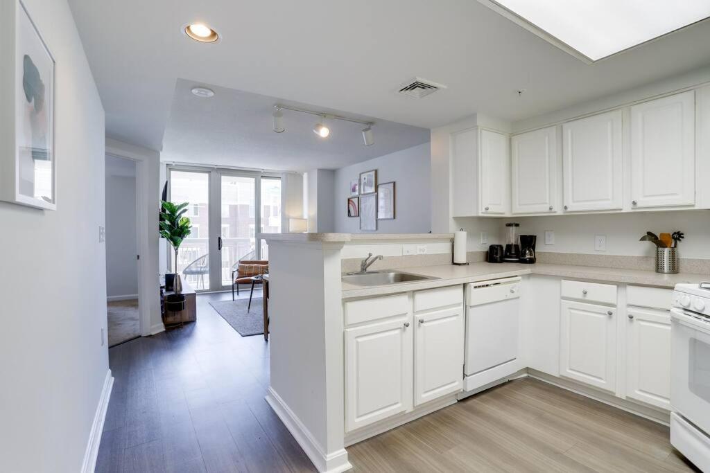 Gorgeous 1 Bedroom Condo At Ballston Place With Gym 阿林顿 外观 照片